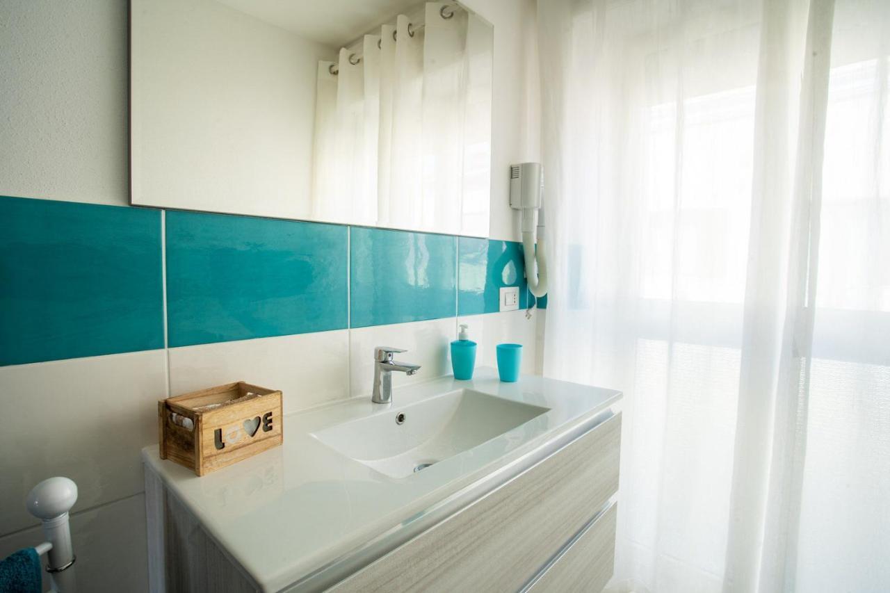 Holiday Home Alle Pavoncelle, Indipendente Con Terrazzo Di 60 Mq Portoscuso Bagian luar foto